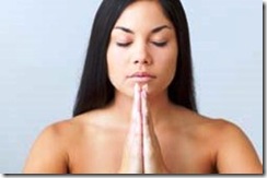 mulher rezando 1
