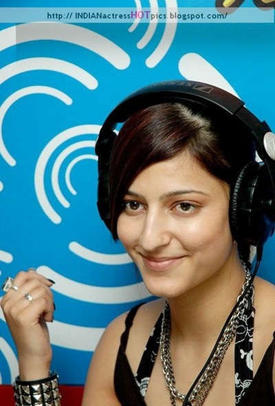shruti_hasan_11