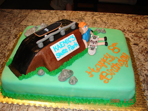 Kaemic's_Cake_01.jpg