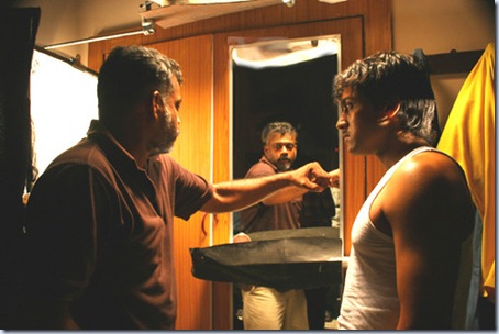 surya-and-gautham_menon_on-the-sets-of-Vaaranam-Aayiram