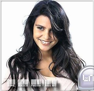 Aline Barros