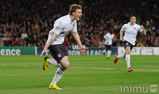barcelona-4-1-arsenal-nicklas-bendtner.jpg barcelona-4-1-arsenal-nicklas-bendtner.jpg