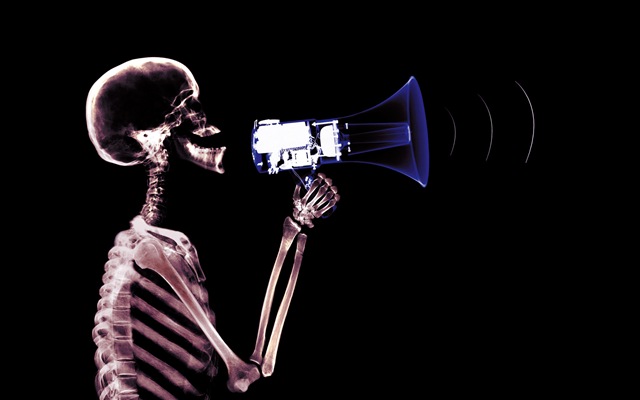 [(15)Man-Widescreen-X-Ray-Hd-Desktop-Wallpaper[2].jpg]