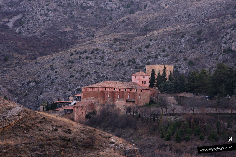 Iglesia de Santa María y Torre de Doña Blanca Iglesia de Santa María y Torre de Doña Blanca