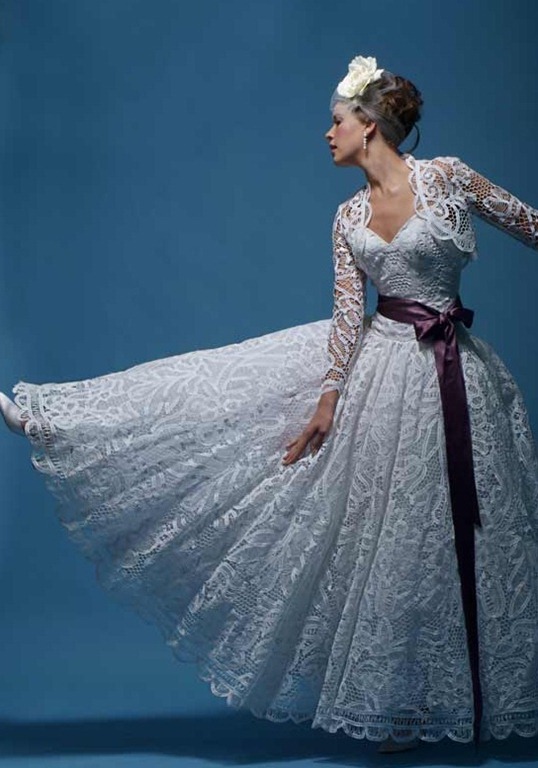 [Gown[3].jpg]