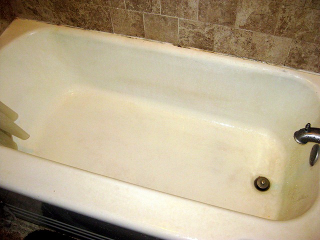 [tub before and after 082010 (6)[2].jpg]