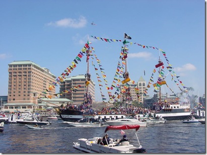 800px-Gasparilla_Pirate_Fest_2003_-_Pirate_Flagship_Invading_Tampa
