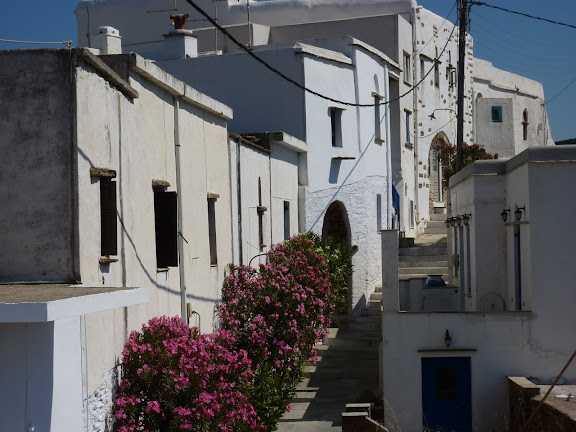 Blog de voyage-en-famille : Voyages en famille, Tinos-Ville et Kardiani