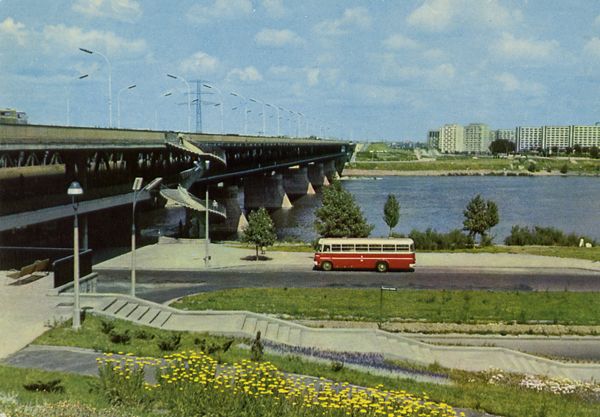 Cartes Postales Pop et  Kitsch des années 50, 70 et 70 - Pop and kitsch vintage postcards from the fifties, the sixties and the seventies : Bienvenue en Pologne WARZAWA Le pont de Gdansk