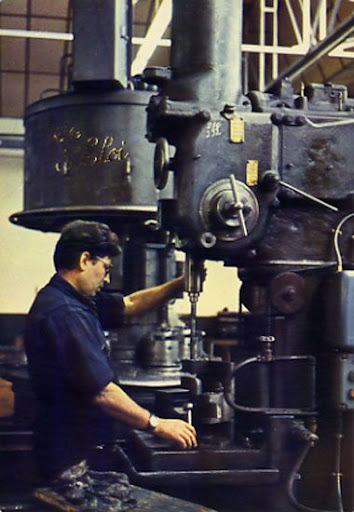 Cartes Postales Pop et Kitsch des années 50, 70 et 70 Proper workers / Vrais travailleurs