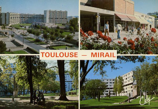 Cartes Postales Pop et  Kitsch des années 50, 70 et 70 Back in town / De retour en ville