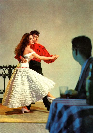 Cartes Postales Pop et  Kitsch des années 50, 70 et 70 - Pop and kitsch vintage postcards from the fifties, the sixties and the seventies : Dance, dance dance