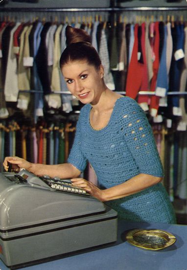Cartes Postales Pop et Kitsch des années 50, 70 et 70 - Pop and kitsch vintage postcards from the fifties, the sixties and the seventies : Working girls, Femmes au travail