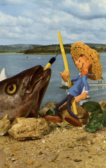 Cartes Postales Pop et  Kitsch des années 50, 70 et 70 - Pop and kitsch vintage postcards from the fifties, the sixties and the seventies : Poissons fumants / Smoking fishes