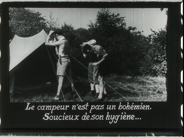 Films fixes et publicités de quartier (educational filmstrips) sur www.filmfix.fr : Le camping