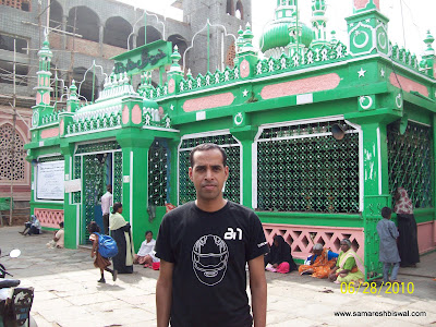 Samaresh @ Dargah Hazarath Tawakkal Mastan