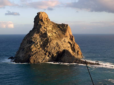 Foto de   Benijo-Faro-Tafada-Benijo