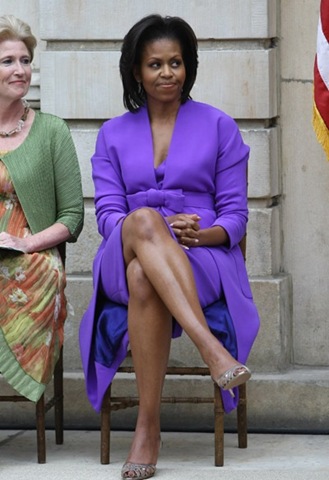 [michelle-obama-m1[18].jpg]