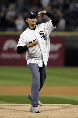 [Obama20on20the20moundthumb300x4522.jpg]