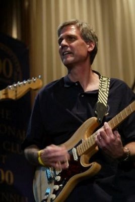 [dc Tony Snow NPC Battle Of The Bands071[6].jpg]