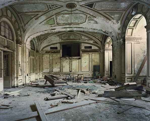 [lee plaza ballroom-2008[3].jpg]