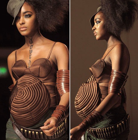 [jourdan-dunn-pregnant-jean-paul-gaultier[4].jpg]