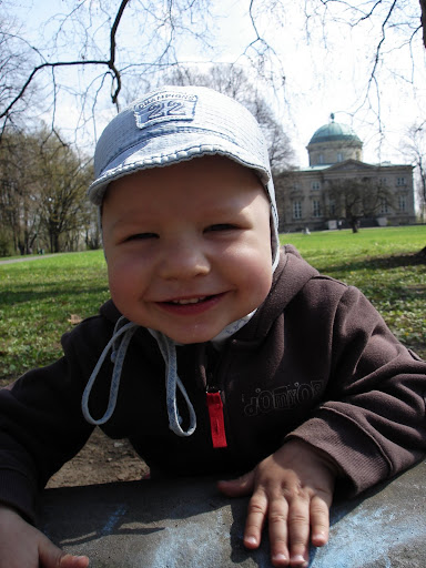 http://lh6.ggpht.com/_DeQzx1pfd1Q/SeR7PfC0nxI/AAAAAAAAIvo/3rZIOxSjVMs/s512/DSC08370.JPG