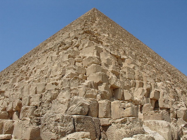 [great-pyramids-of-giza_www.wonders-world.com_800[2].jpg]