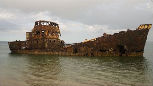 Amazing Above-Water Shipwrecks_3
