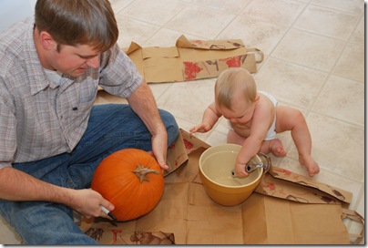 2008-10-29 Myron Pumpkin Carving 001