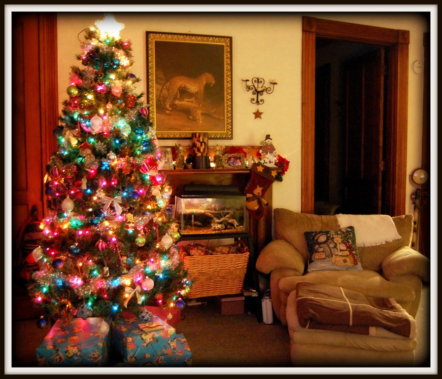 [christmas tree 2[3].jpg]