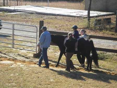 [Grifyn hippotherapy 009[2].jpg]