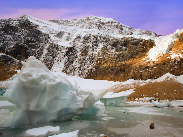 Ice%20Flow%20at%20the%20Base%20of%20Angel%20Glacier%2C%20Jasper%20National%20Park%2C%20Alberta