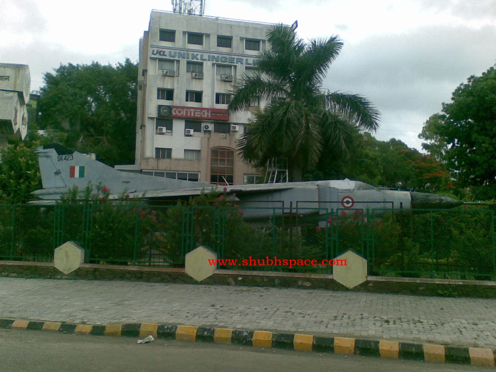 [20100630_Warbird_MiG23_Pune_202.jpg]
