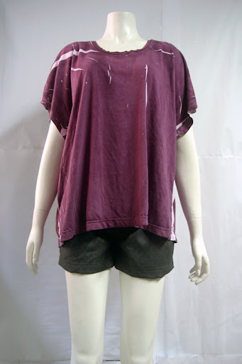"Purple Haze" Stonewash/paint splatter oversize tee. MPBR0409-004 S$ 33.90 PTP: 24" STH: 26"