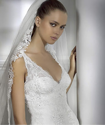 Modelo Huella - Vestidos de novia Avance Pronovias 2009