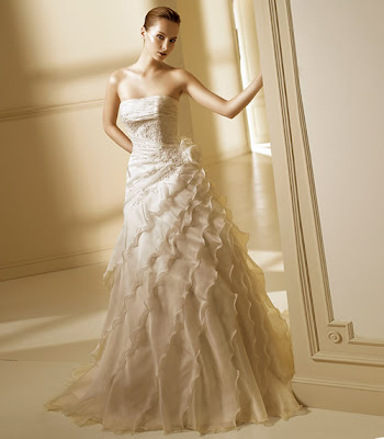 Modelo Maika - Colección Ruffles - La Sposa 2008