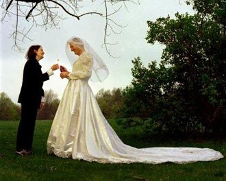 [wedding-couple-100305[4].jpg]