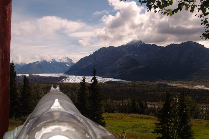 Vista do Matanuska Glaciar da janela do Long Rifle Lodge