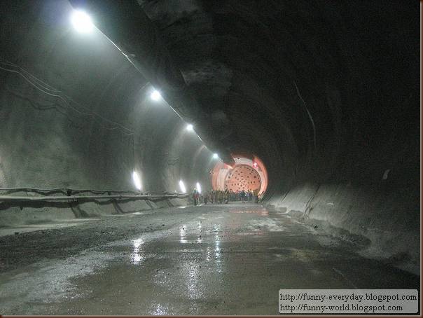 Gotthard Base Tunnel11
