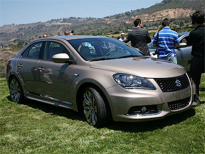 New Suzuki Kizashi have photographed without a camouflage