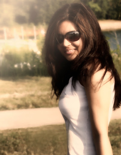 IMAGE: http://lh6.ggpht.com/_Ey4v71pldcg/TAXD_LXgkGI/AAAAAAAAN4g/PiK2FhlWJDw/s512/_MG_4202_pp2.jpg