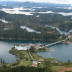 Vista de la represa desde el peñón de Guatapé Vista de la represa desde el peñón de Guatapé