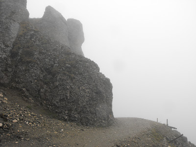 Bucegi in Septembrie - De la Babele la Varful Omu-Malaiesti-Diham. Ceata in munti