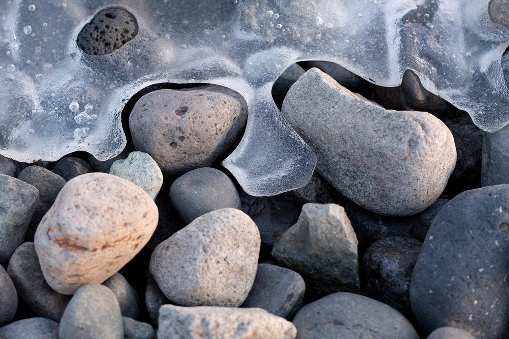 [Icystones2[2].jpg]