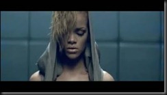 RUSSIAN ROULETTE (Rihanna) Vlcsnap20931813