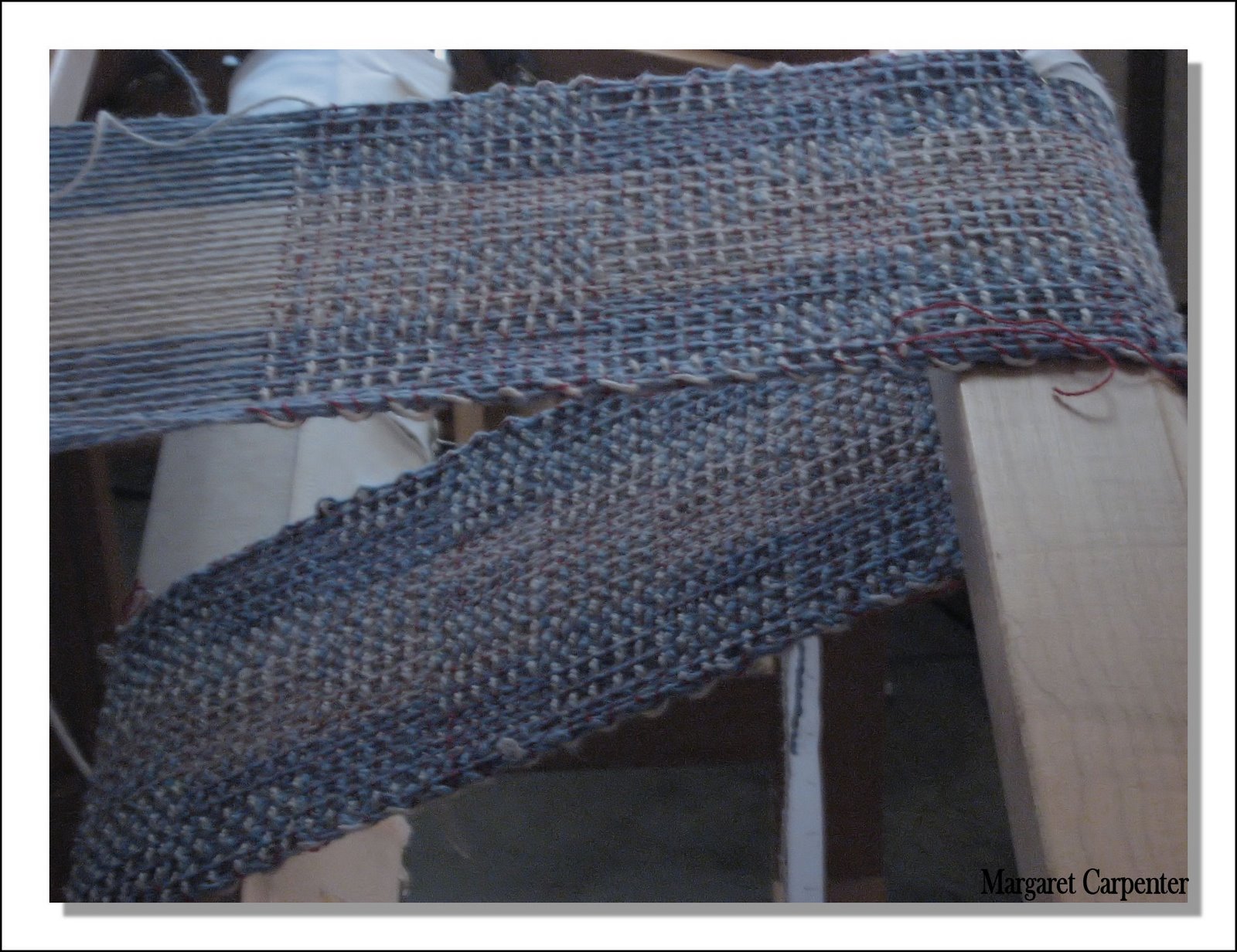 [4 shaft crackle from side on loom[4].jpg]
