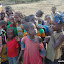Les enfants viennent à notre rencontre à chaque arrêt, le sourire aux lèvres.