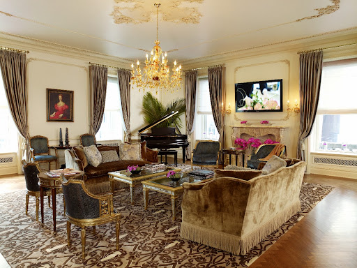 Whether it’s the night before, or the night after, the Royal Plaza Suite makes a luxurious place to spend the evening--and the night. Whether it’s the night before, or the night after, the Royal Plaza Suite makes a luxurious place to spend the evening--and the night.