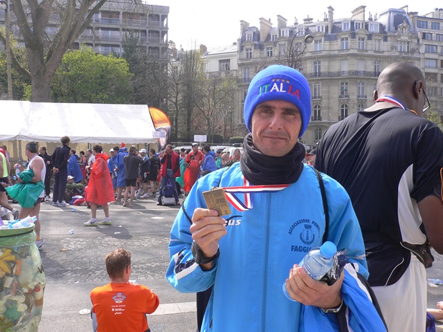 [PARIGI - 05.04 - 111[2].jpg]